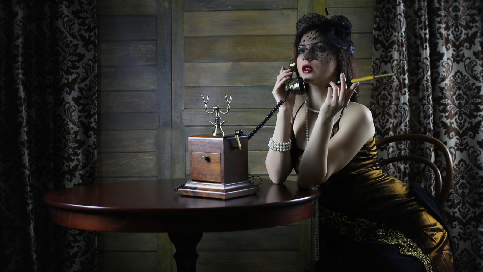 Beautiful woman from 1930s - 1940s dressed vintage.